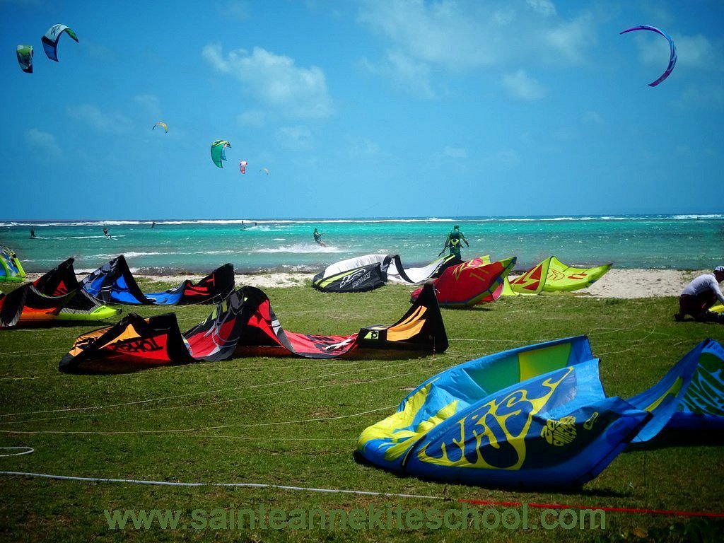 생트안 카이트서프 스쿨 (Sainte-Anne Kitesurf School)